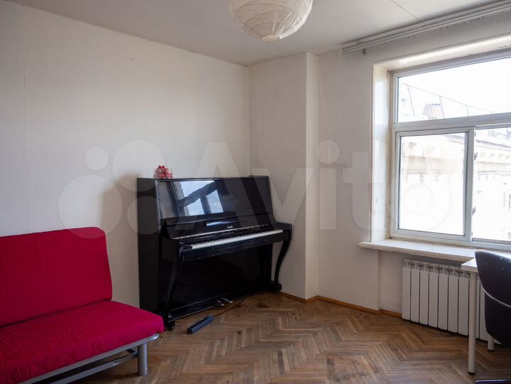 Комната 12 м² в 3-к., 8/8 эт.