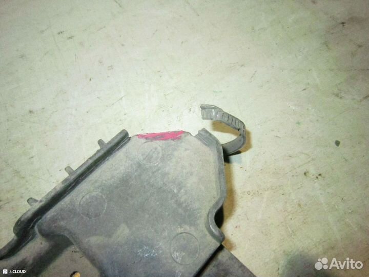 Подставка под аккумулятор на hyundai solaris RB G4