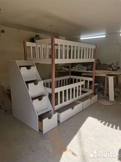 Кровать двухъярусная от производителя