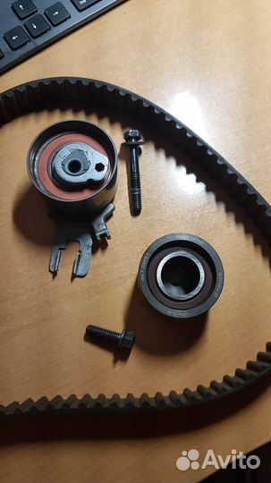 Комплект ремня грм Б/У для Вольво 2.4D