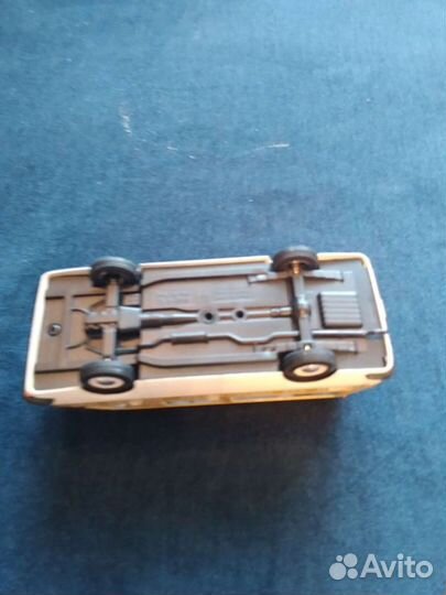 Модель раф 2203