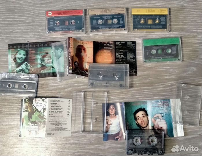 Аудиокассеты с записью разные