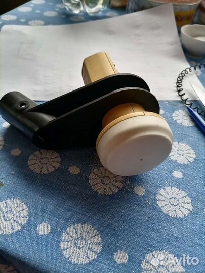 Головка для спутникового телевидения