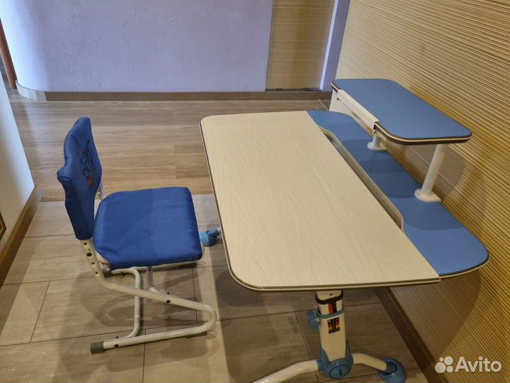 Растущий стол и стул Дэми