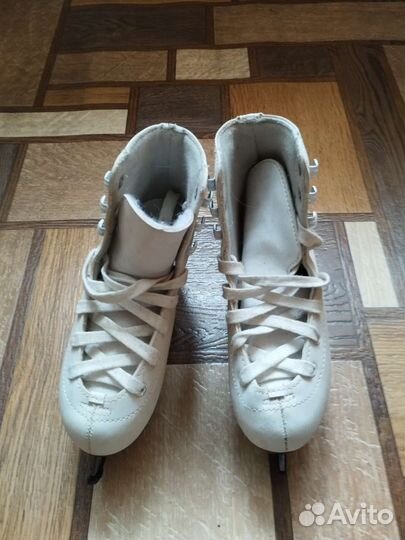 Коньки фигурные 32 размер