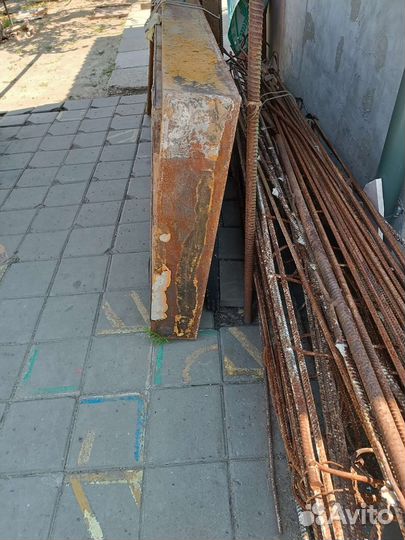 Дверь полуметаллическая