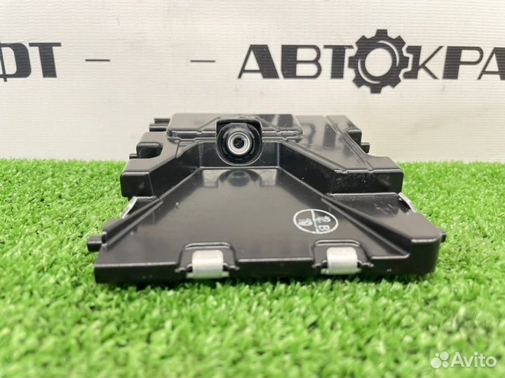 Камера переднего вида Toyota Land Cruiser Prado