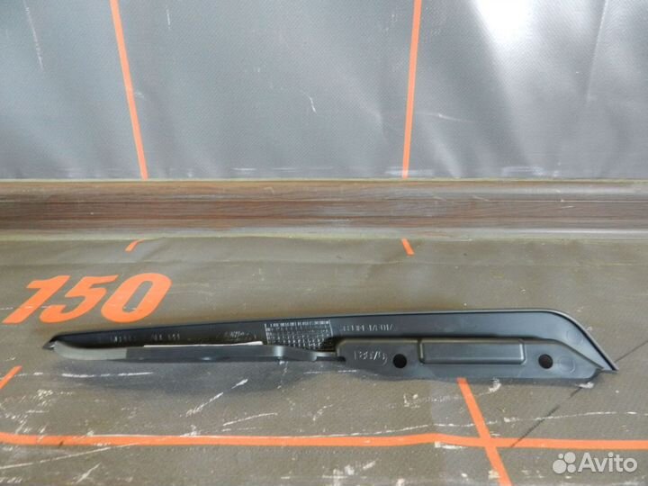 Спойлер бампера переднего правый - Land Rover