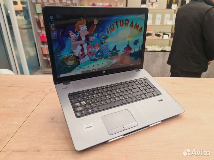 Ноутбук HP с большим экраном 17.3/Core i5+8gb/SSD