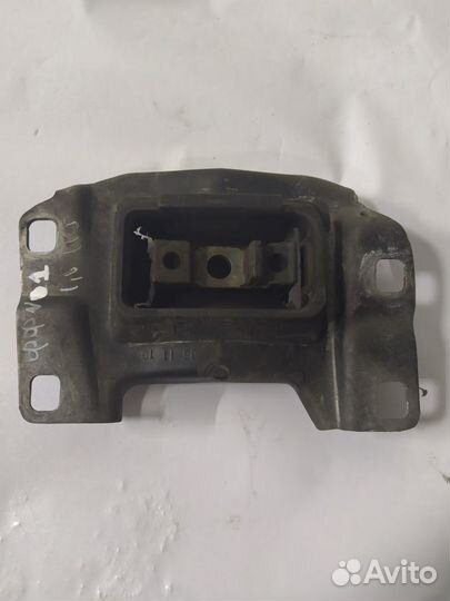 Подушка кпп Форд Фокус 2