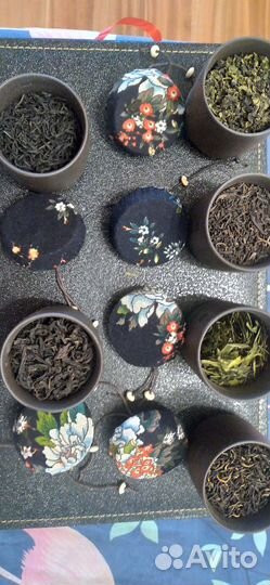 Сервиз с элитным чаем