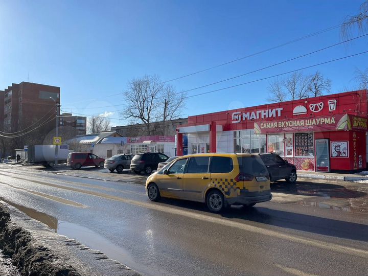 Здание, 240.6 м²