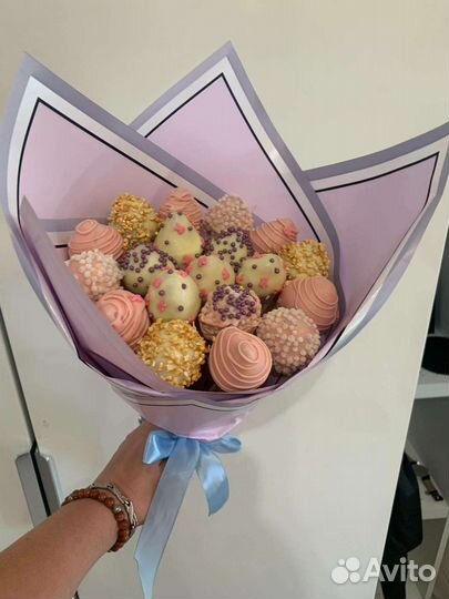 Букеты из клубники в шоколаде