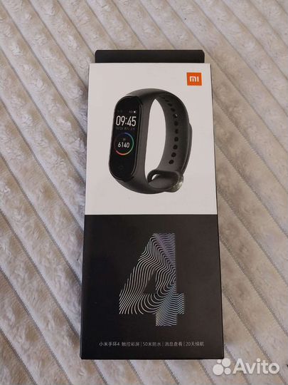 Умный браслет Xiaomi Mi Smart Band 4