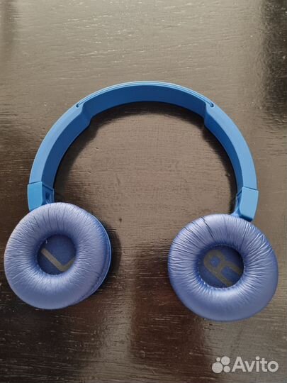 Беспроводные наушники JBL T450BT