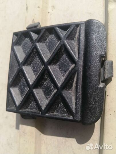 Форд фокус 3 Заглушка в бампер