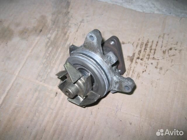 Насос водяной (помпа) от Ford C-MAX 2003-2011