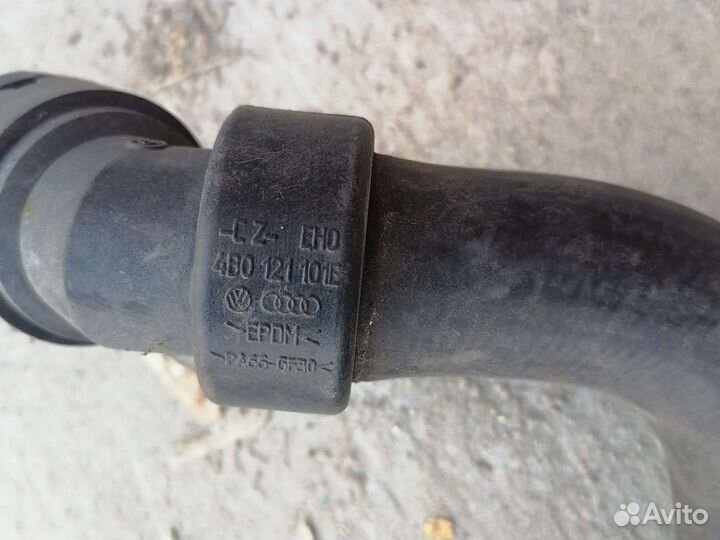 Патрубок охлаждения 4B0121101E