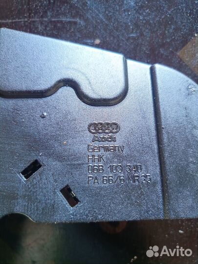 Кожух цепи масляного насоса audi A4 B6 2.0 ALT