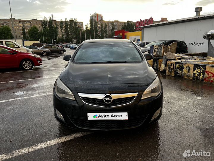 Opel Astra 1.6 AT, 2011, 181 000 км