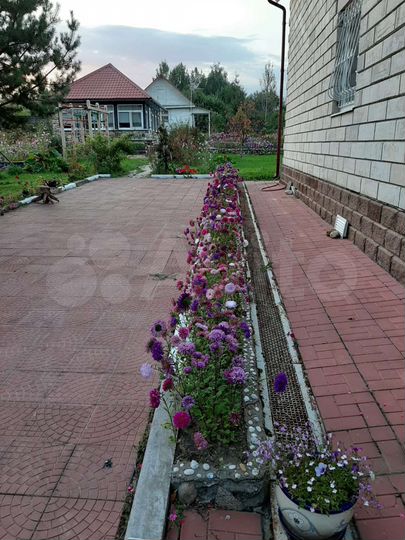 Дом 298 м² на участке 33 сот.