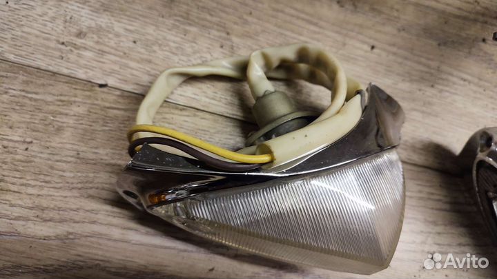 Москвич 408 подфарники