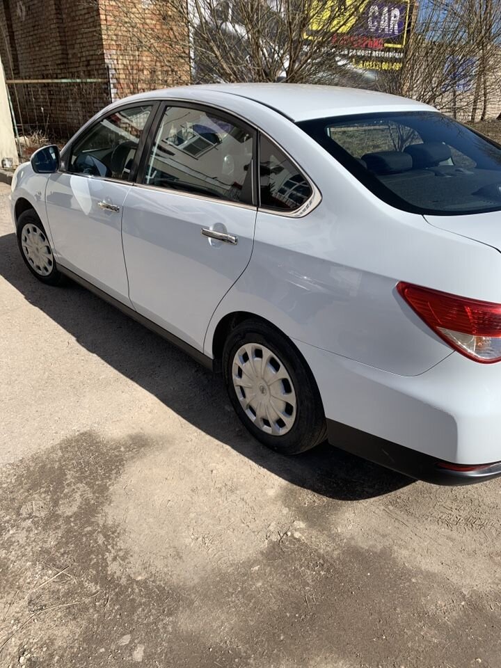 Nissan Almera: фото владельца
