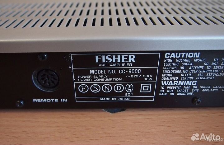 Предварительный усилитель Fisher CC-9000