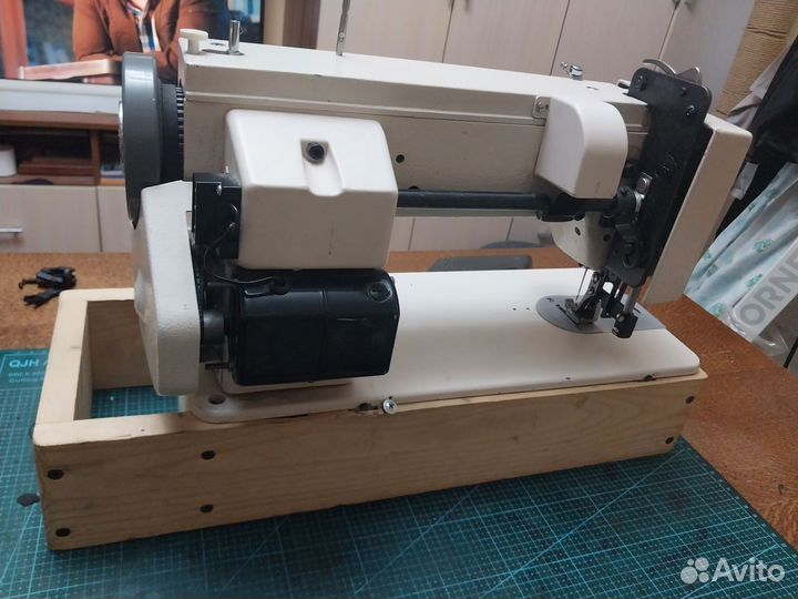 Швейная машина для тяжелых материалов