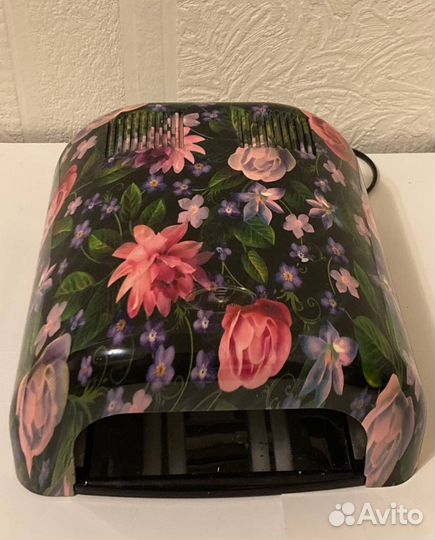 Ультрафиолетовая лампа для геля