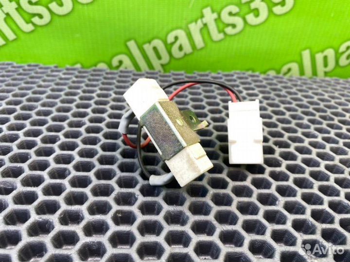 Резистор Mazda Mpv LW5W GY-DE 2.5 2001