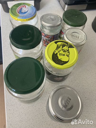 Бесплатно. Банки стеклянные разного объема