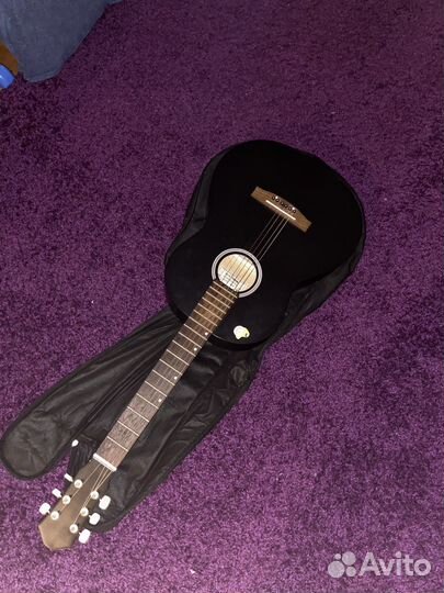 Акустическая гитара