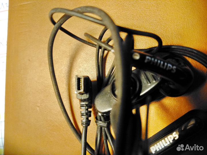 Наушники проводные Philips с оригинальным разъемом
