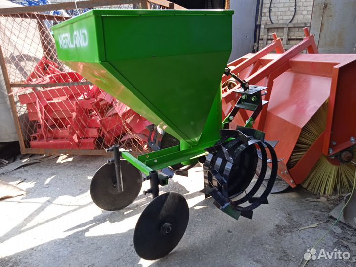 Картофелесажалка Kerland СТ118, 2022