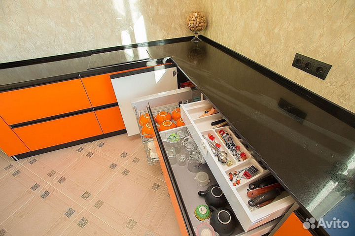 Кухонный гарнитур угловой