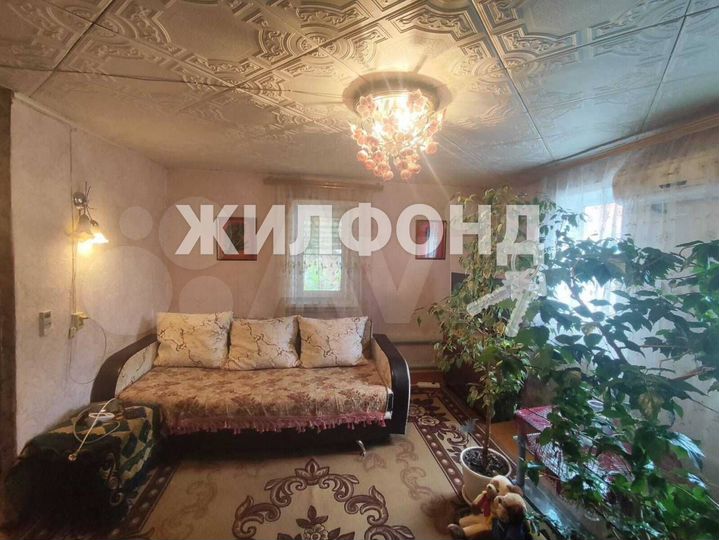 Дом 49 м² на участке 7 сот.