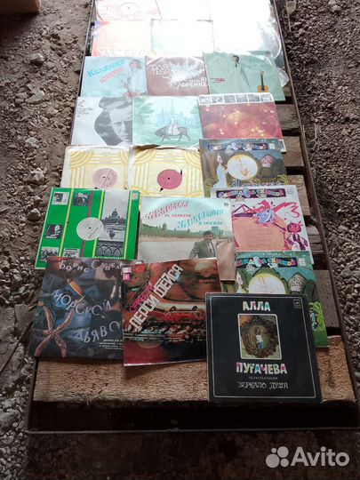 Пластинки советская эстрада много