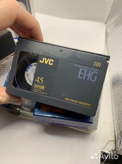 Кассеты VHS-C