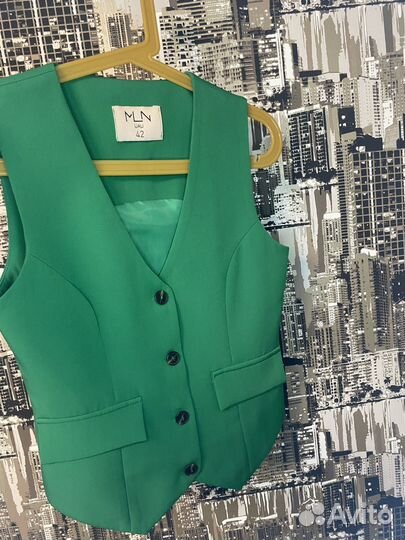 Жилет женский новый