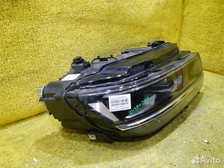 Фара правая Volkswagen Tiguan