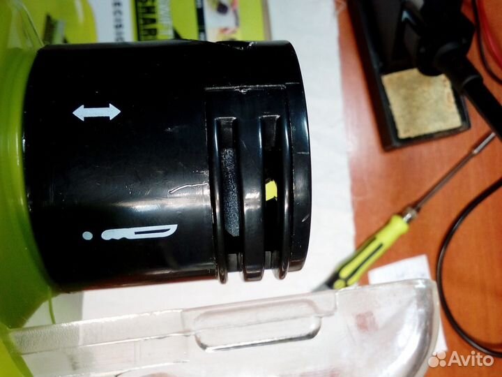 Электрическая точилка для лезвий (ножеточка)