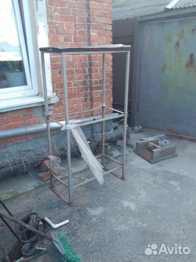 Подставка для аквариумов