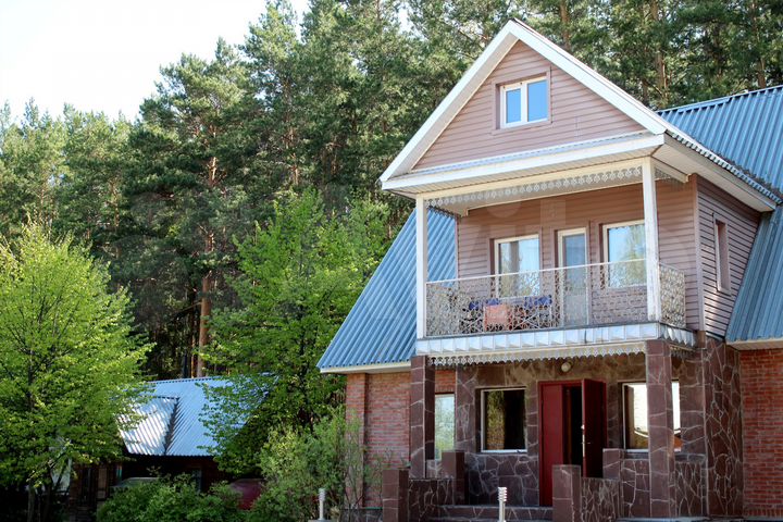 Дом 342 м² на участке 10 сот.