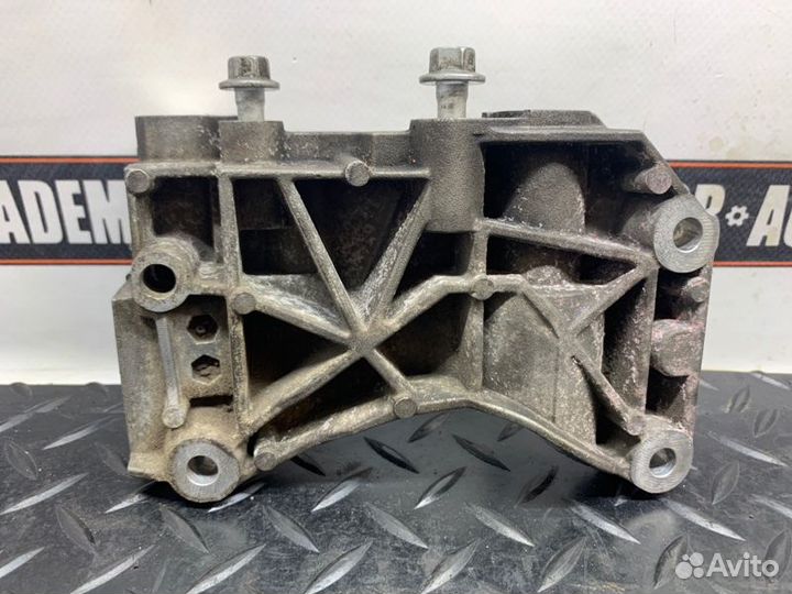 Кронштейн гидроусилителя руля Land Rover 508PS