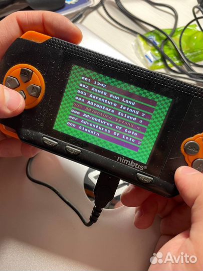 Игровая консоль