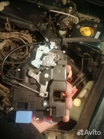 Замок двери skoda octavia а5