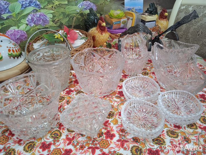 Хрусталь: вазы, розетки, шкатулка, стаканы