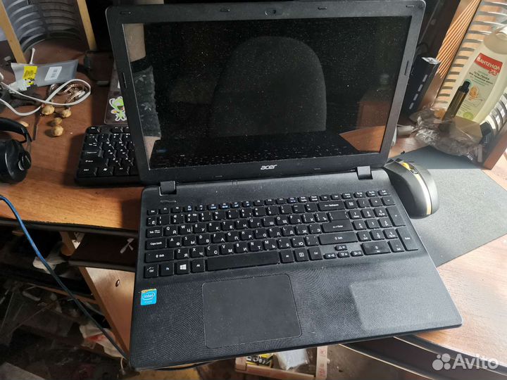 Acer es1-512