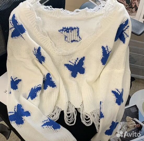 Белый свитер с бабочками y2k